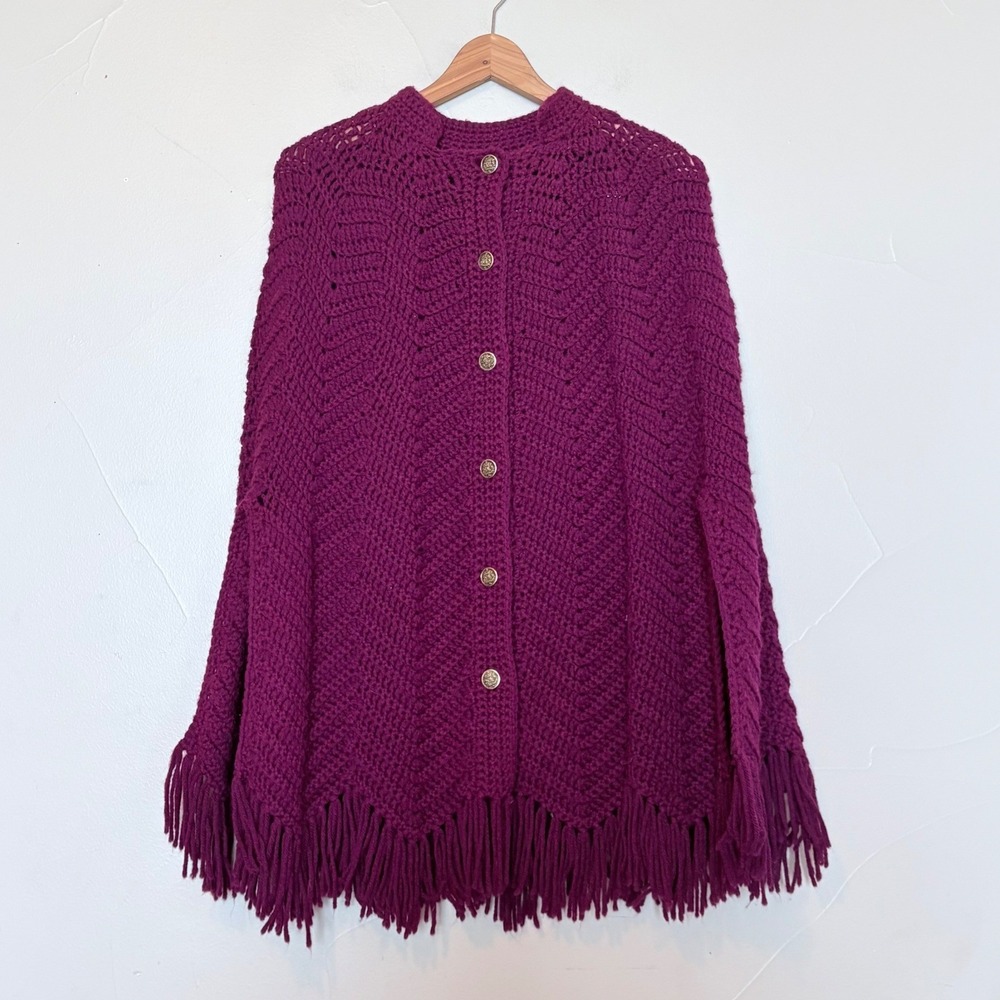 Vintage Handmade Purple Crochet Poncho Cape Button Front‎ Fringe Magenta Boho